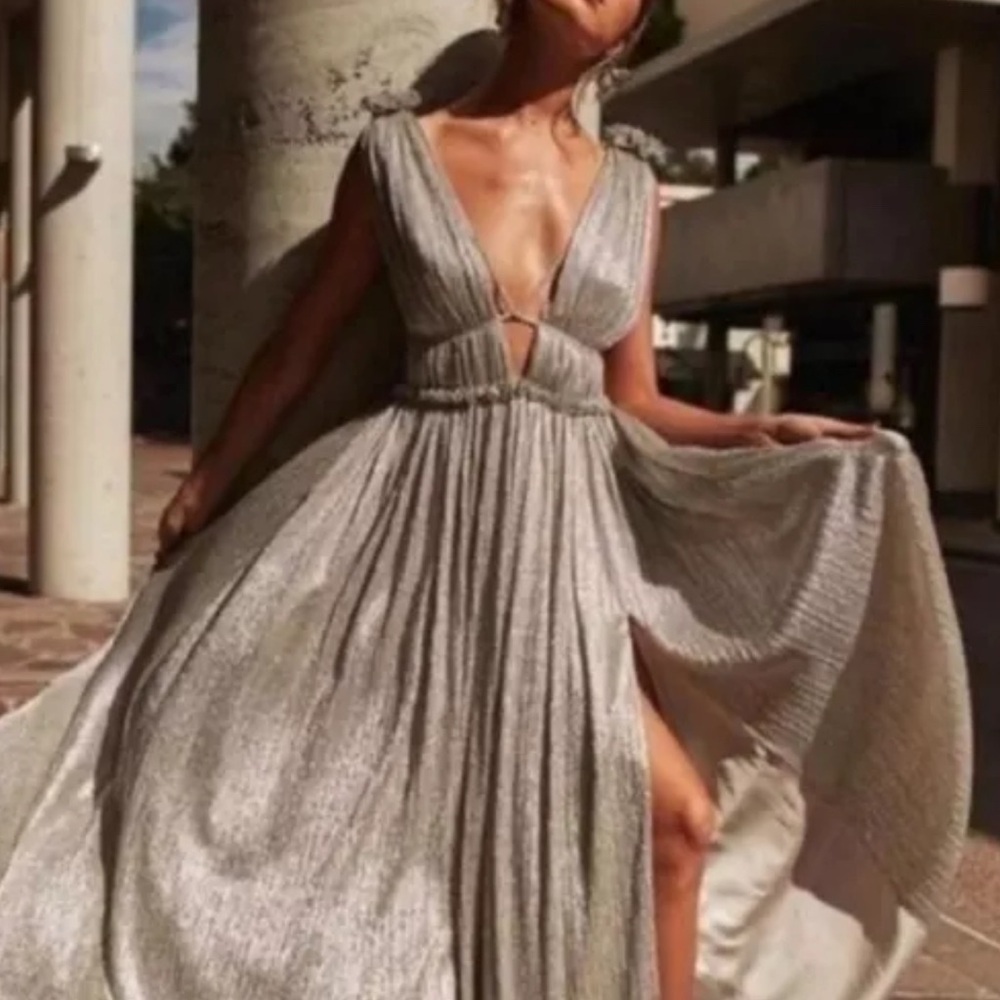 JONATHAN SIMKHAI SILVER PLUNGE NECK LONG DRESS SIZE M